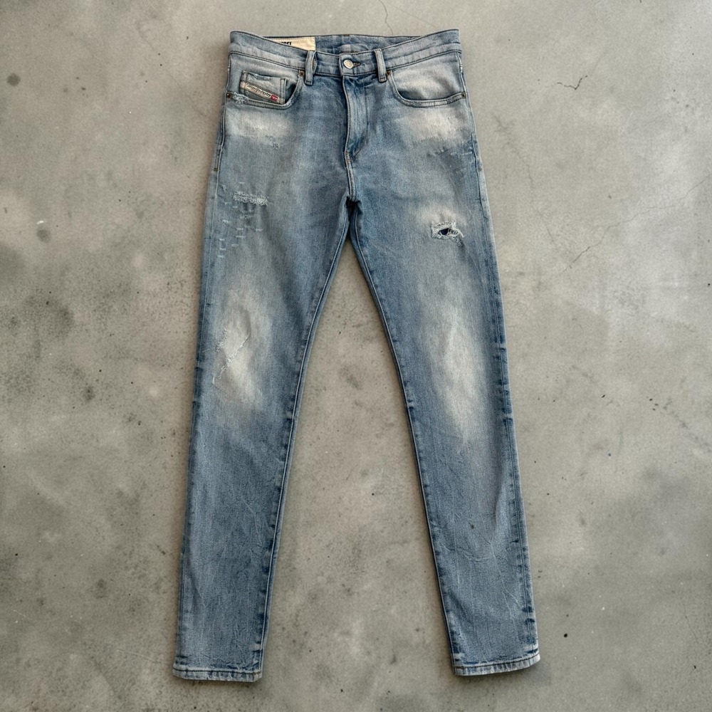 Diesel D-Strukt-P Slim Tapered Distressed Jeans Light Wash Blue Mens 29x32